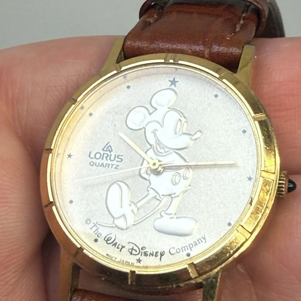 Vtg Lorus Seiko Mickey Mouse Quartz Watch V811-5410 Gold Tone Leather 30mm EUC